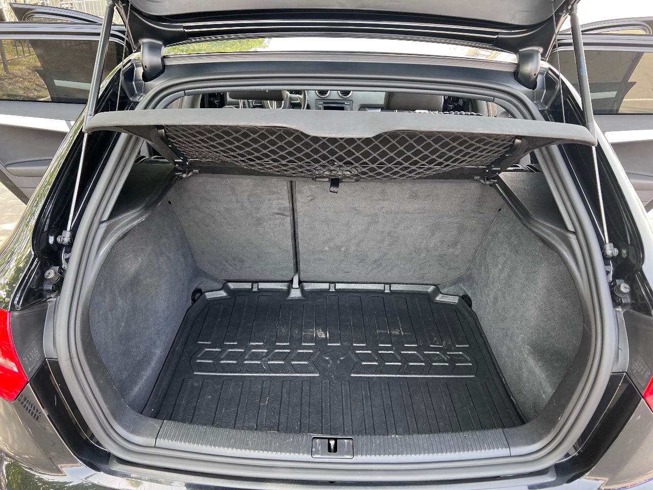 Audi A3 - фото 11