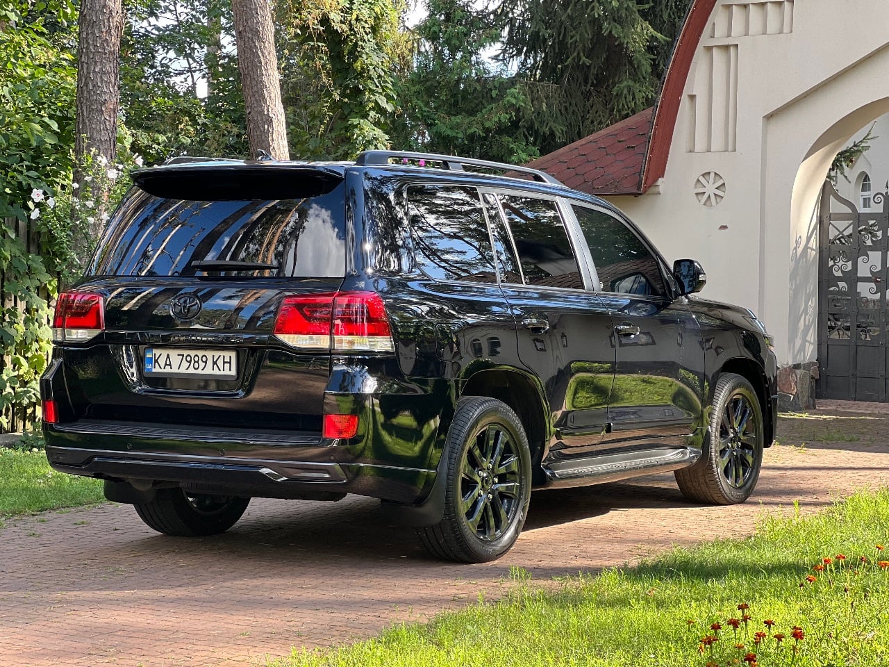 Toyota Land Cruiser - фото 2