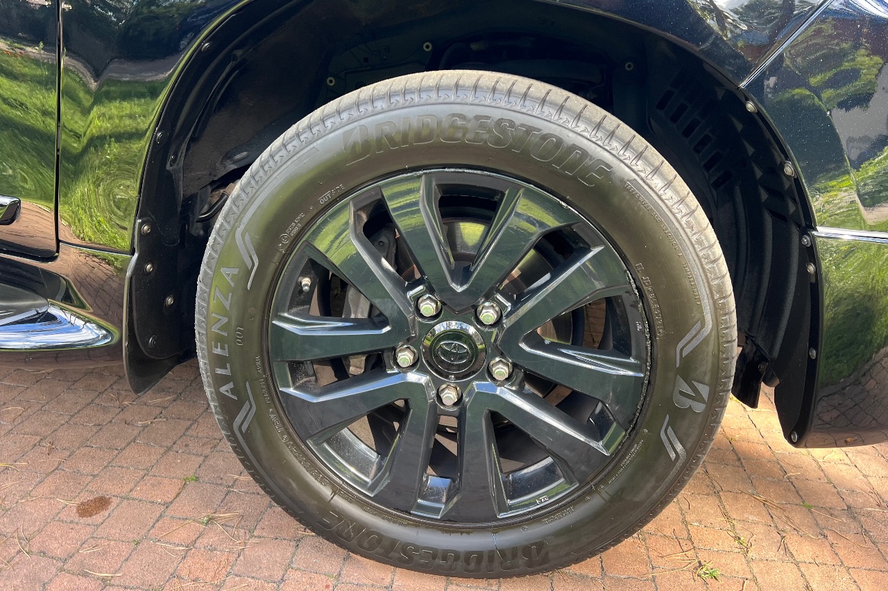 Toyota Land Cruiser - фото 24