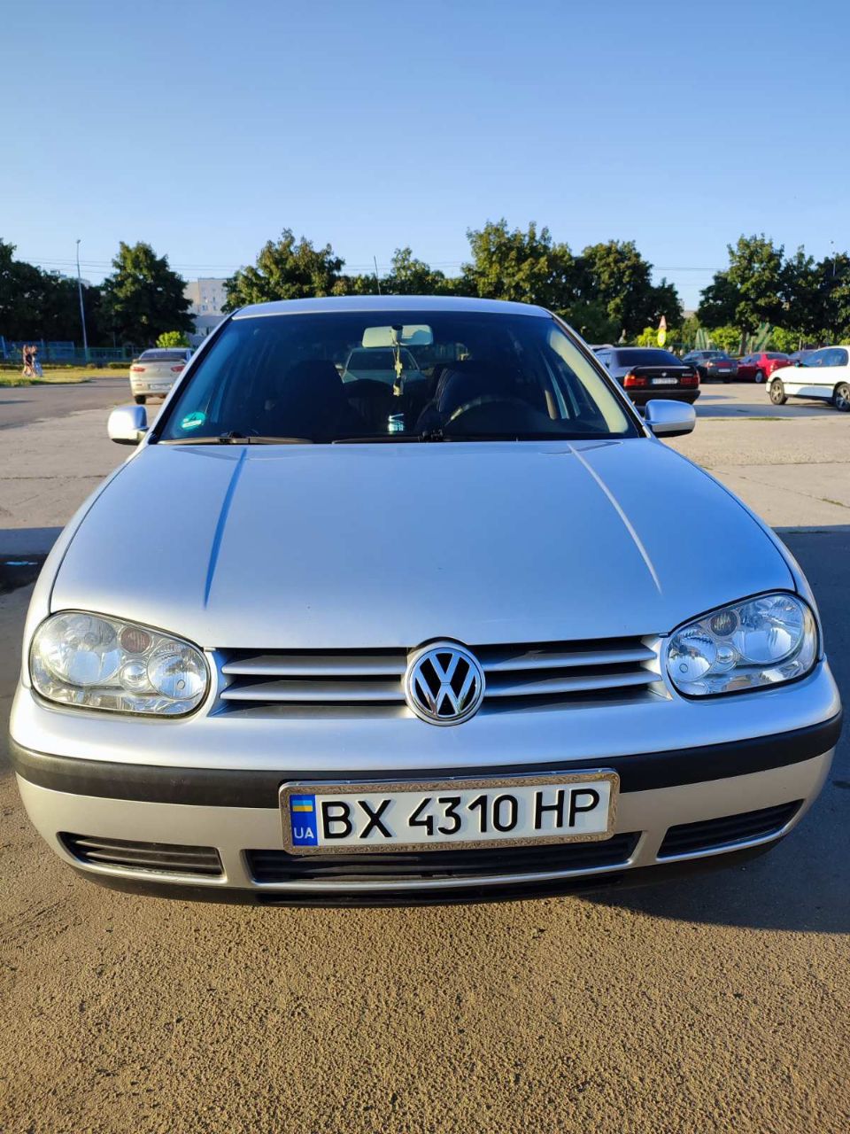 Volkswagen Golf - фото 1