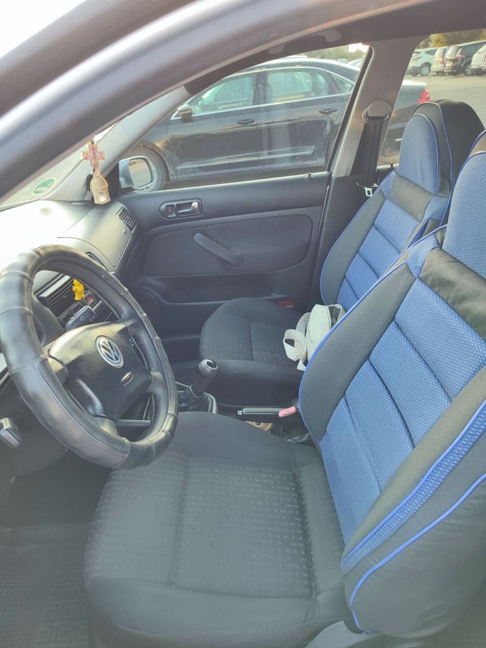 Volkswagen Golf - фото 9