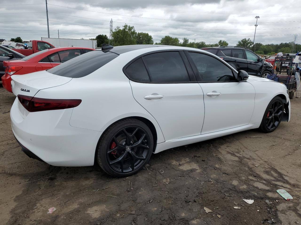 Alfa Romeo Giulia - фото 3