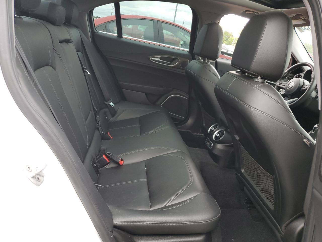 Alfa Romeo Giulia - фото 10