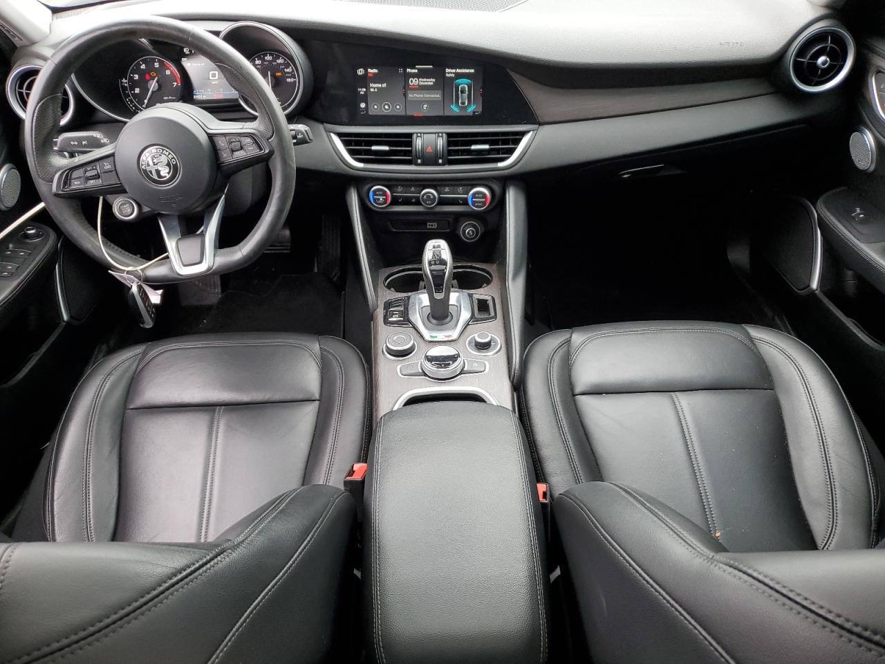 Alfa Romeo Giulia - фото 8