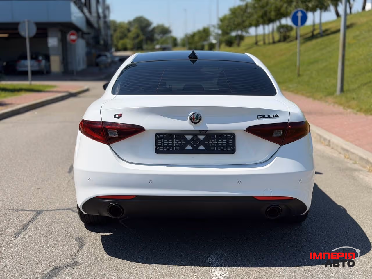 Alfa Romeo Giulia - фото 12