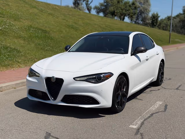 Alfa Romeo Giulia - фото 1