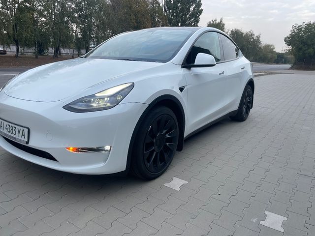 Tesla Model Y - зображення 3