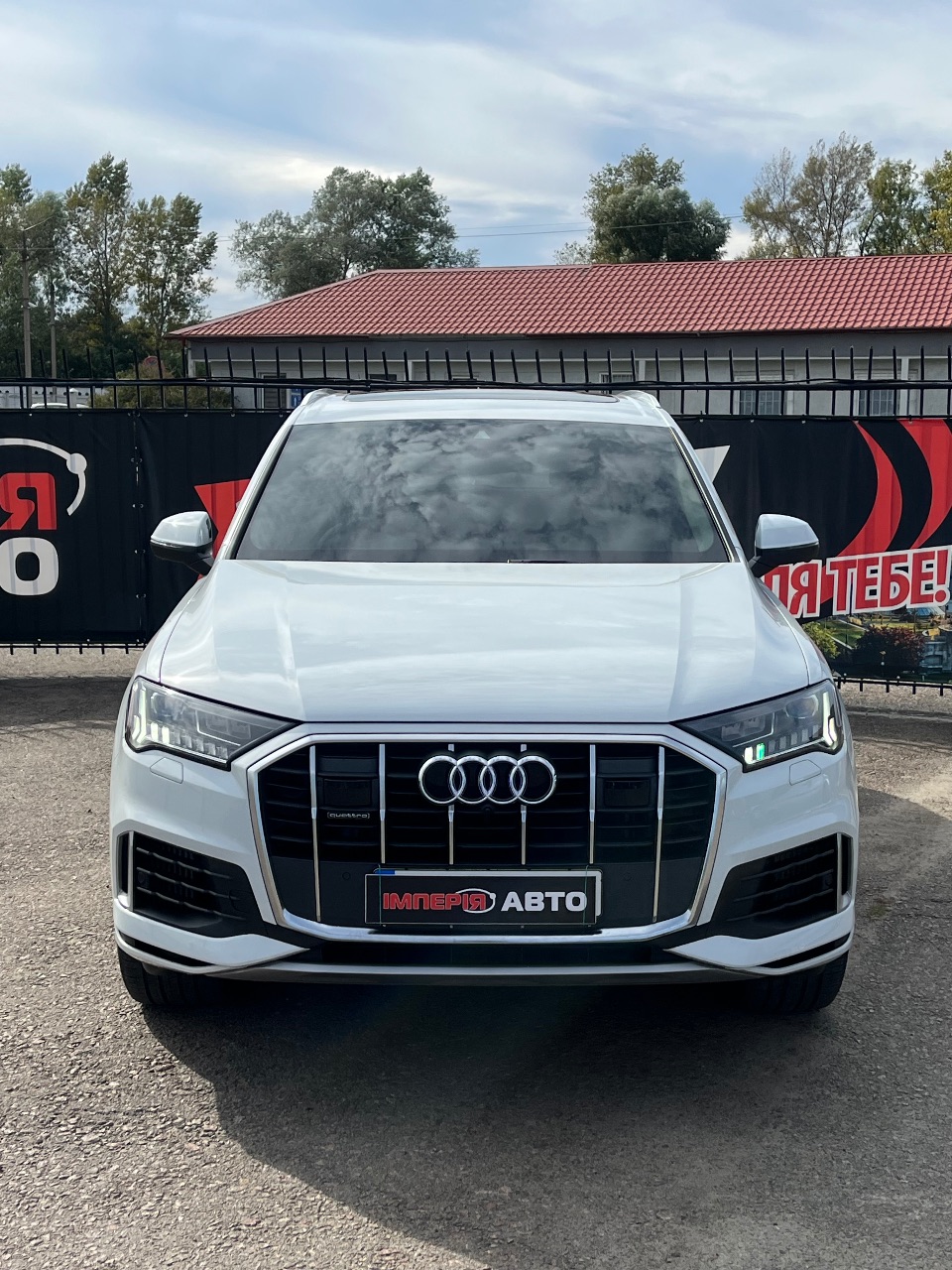Audi Q7 - фото 3
