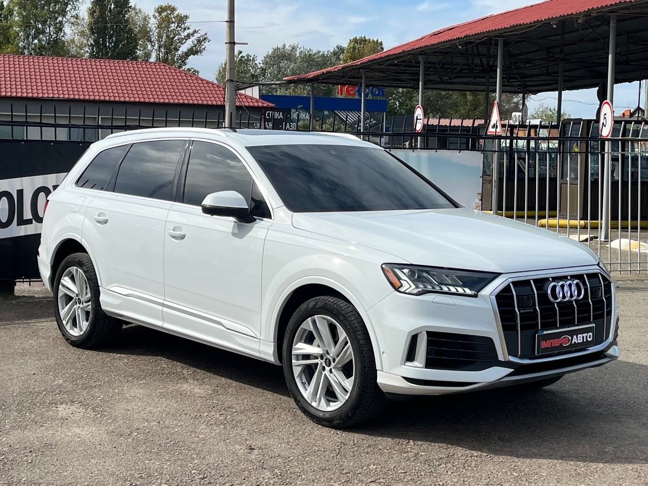 Audi Q7 - фото 4