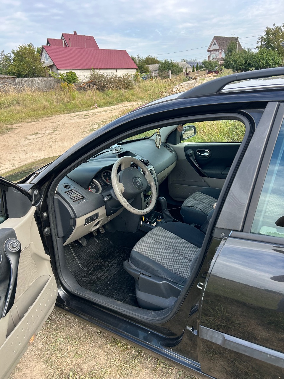 Renault Megane - фото 9
