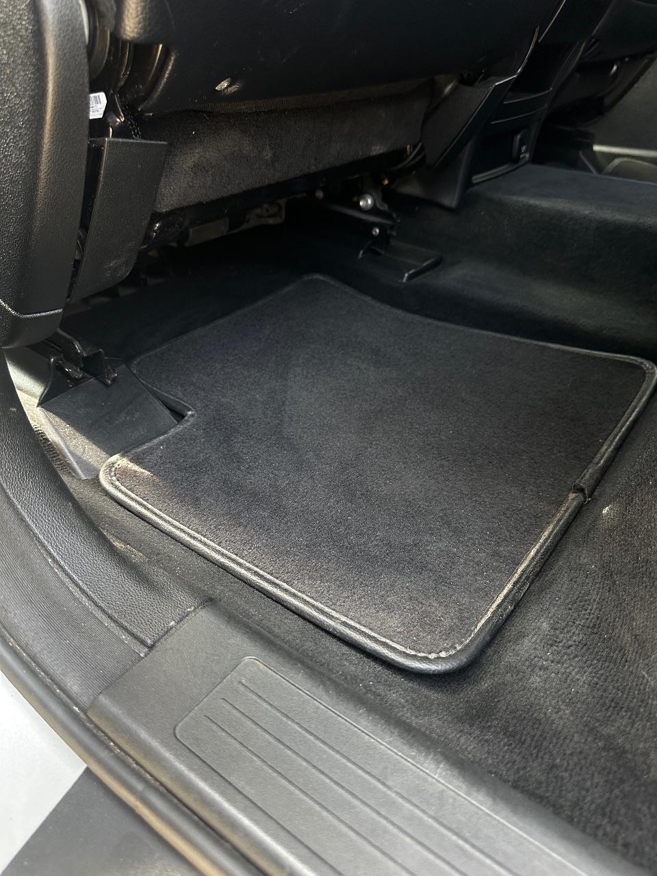 Mercedes-Benz M-Класс - фото 27