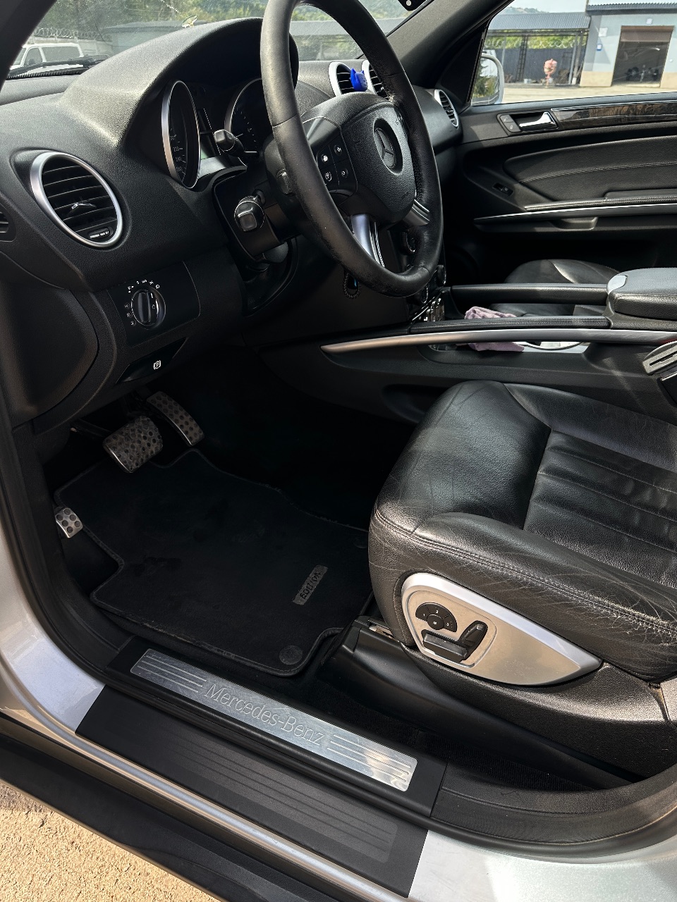 Mercedes-Benz M-Класс - фото 18