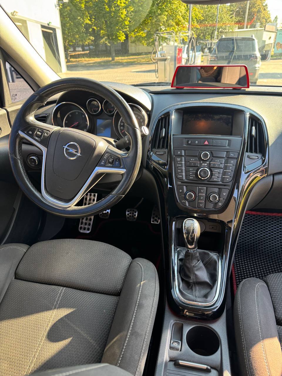 Opel Astra - фото 8