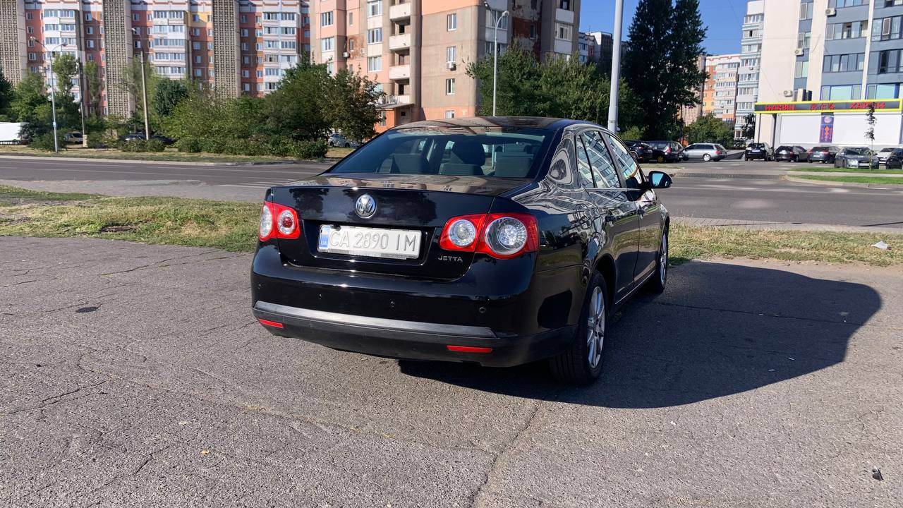 Volkswagen Jetta - фото 33