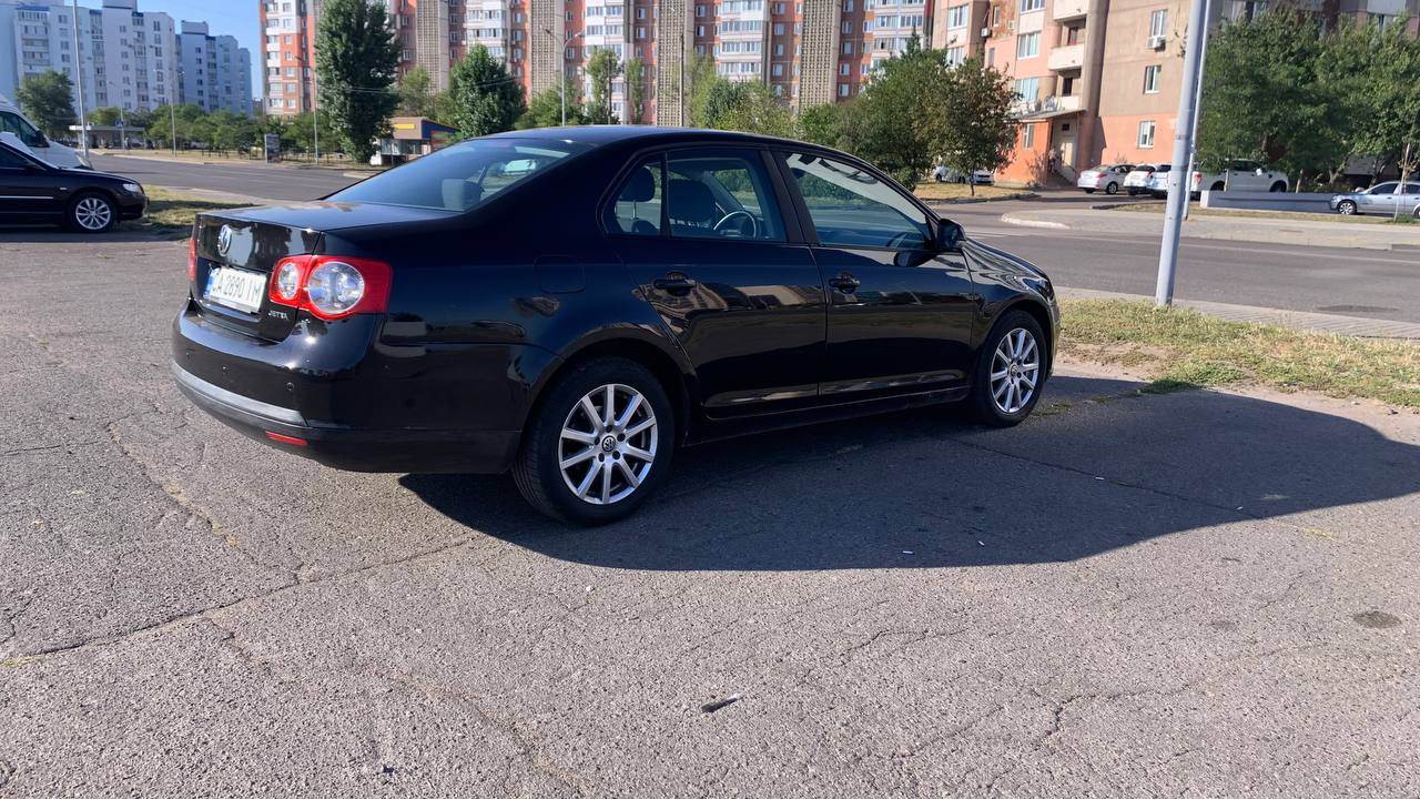Volkswagen Jetta - фото 31