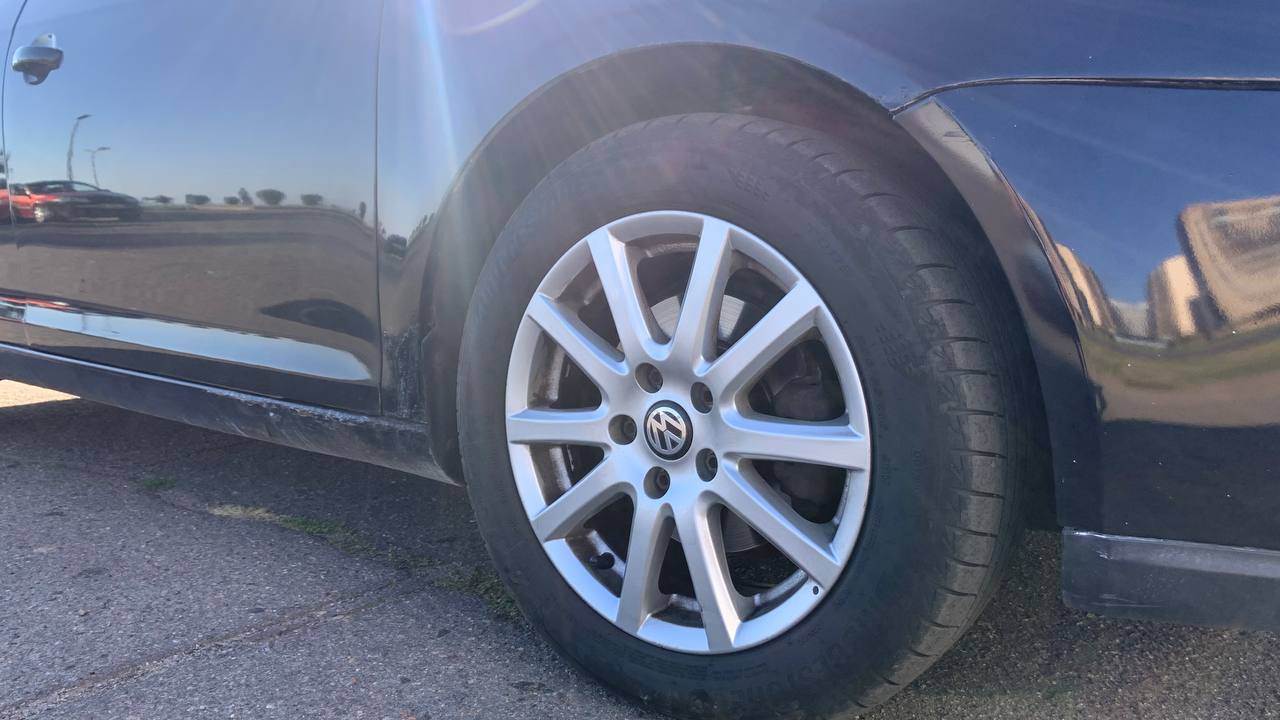 Volkswagen Jetta - фото 15