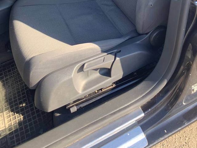 Volkswagen Jetta - фото 4