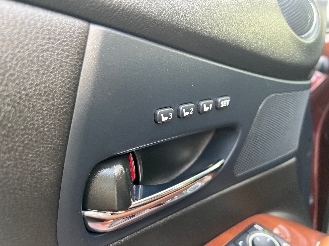 Lexus RX - фото 11
