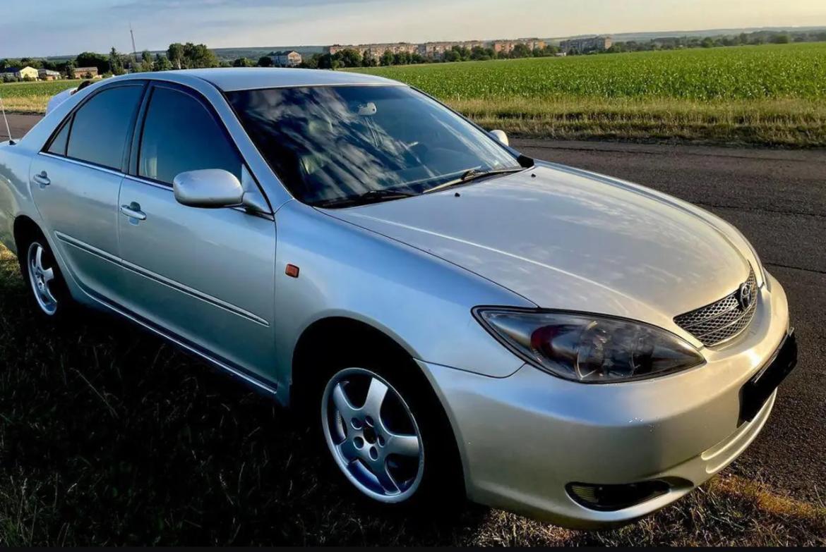 Toyota Camry - зображення 1