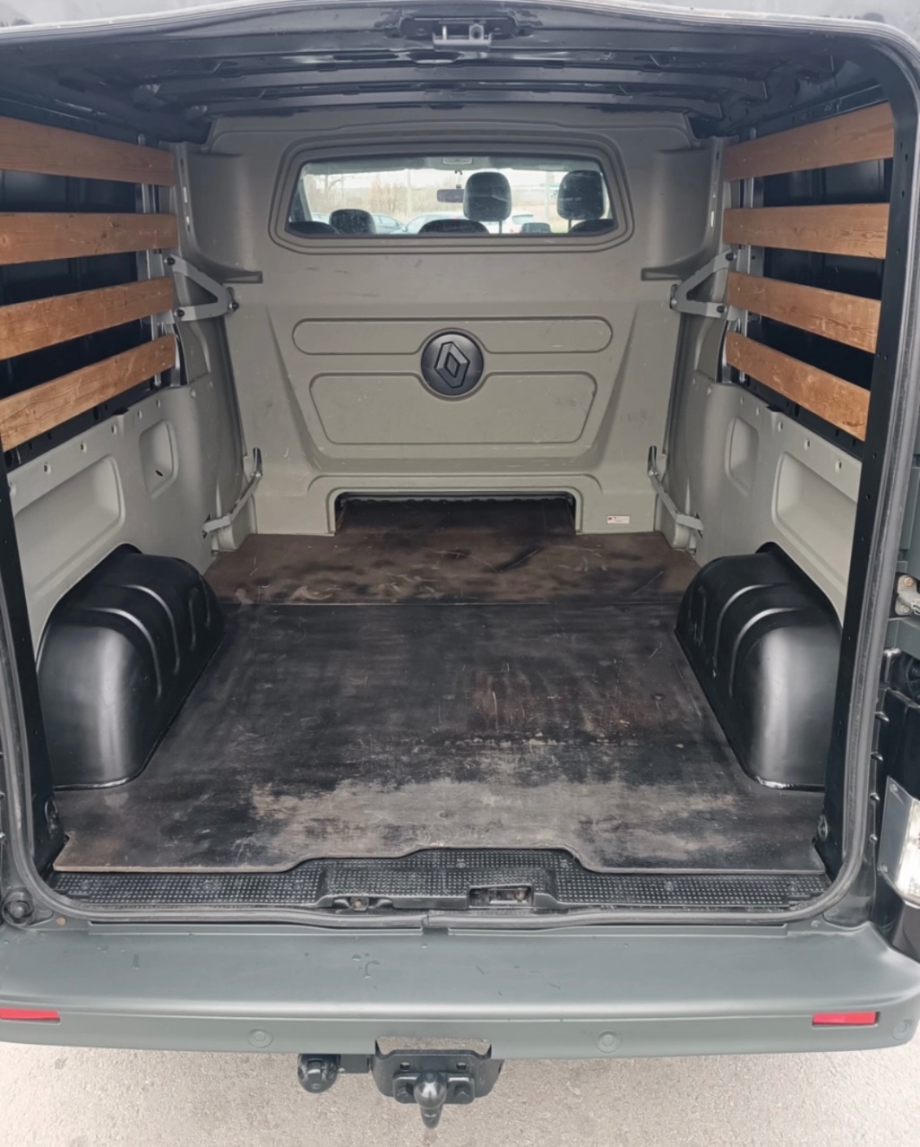 Renault Trafic - фото 21