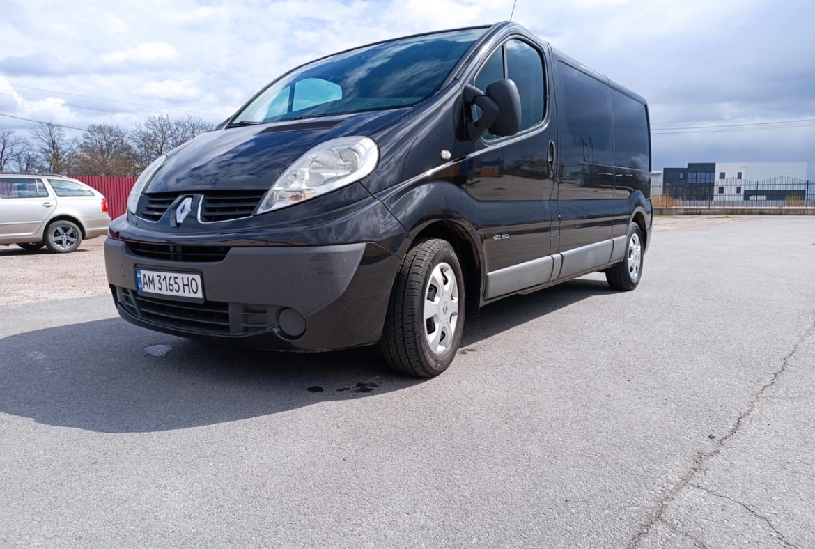 Renault Trafic - фото 4