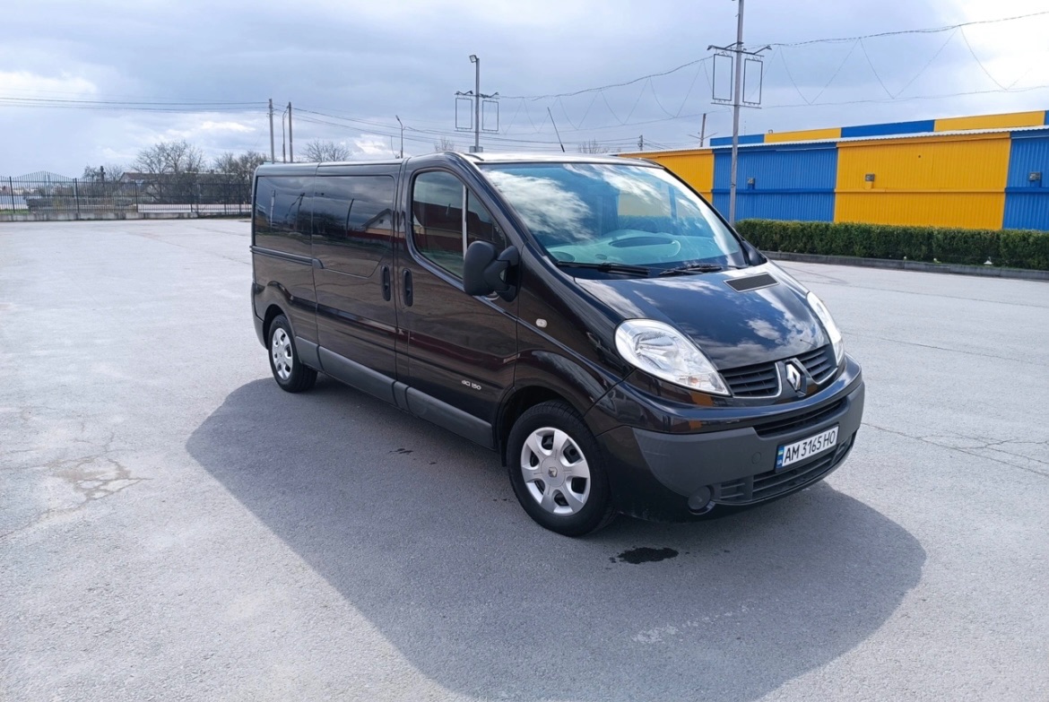 Renault Trafic - фото 1