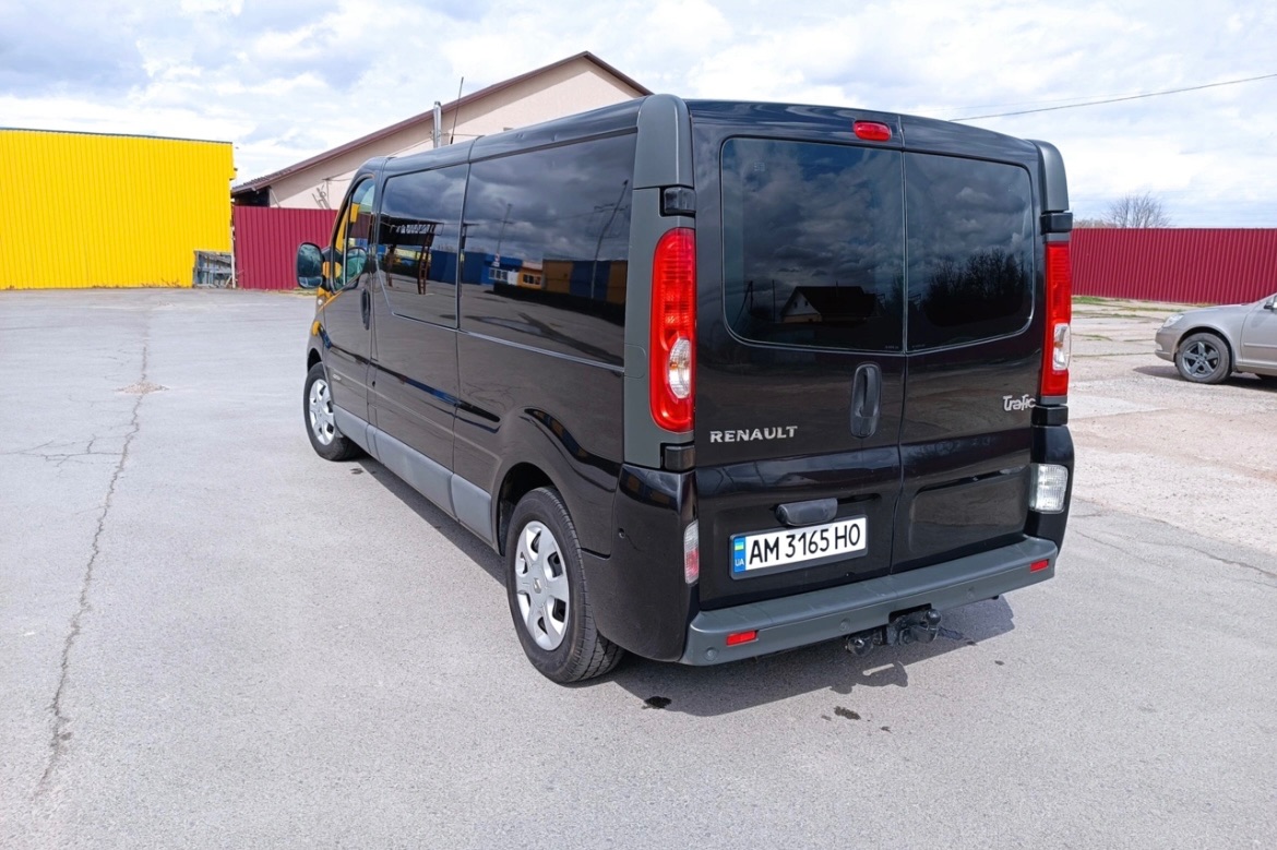 Renault Trafic - фото 3