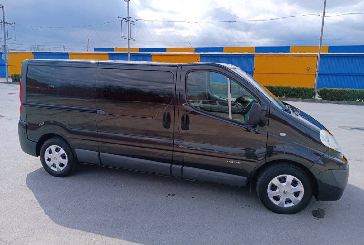 Renault Trafic - фото 2
