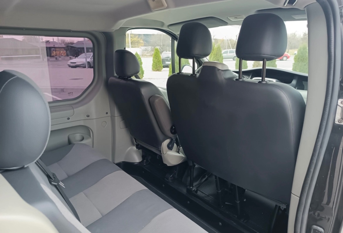 Renault Trafic - фото 18
