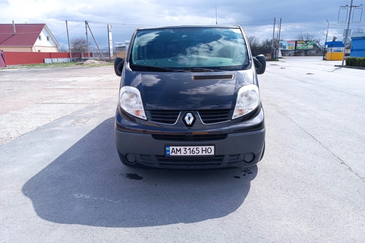 Renault Trafic - фото 6