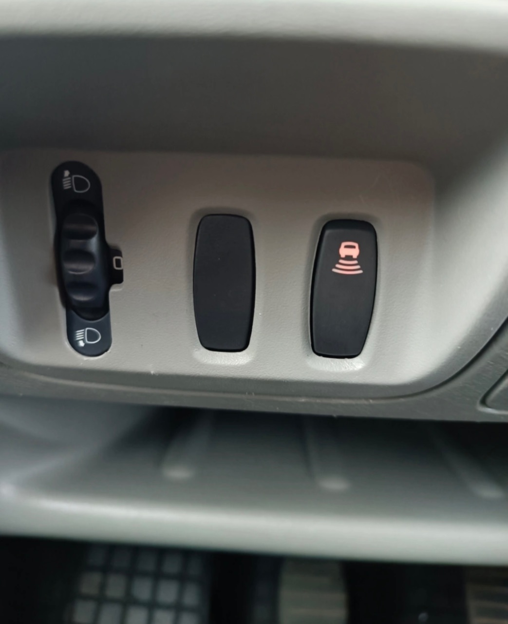 Renault Trafic - фото 16