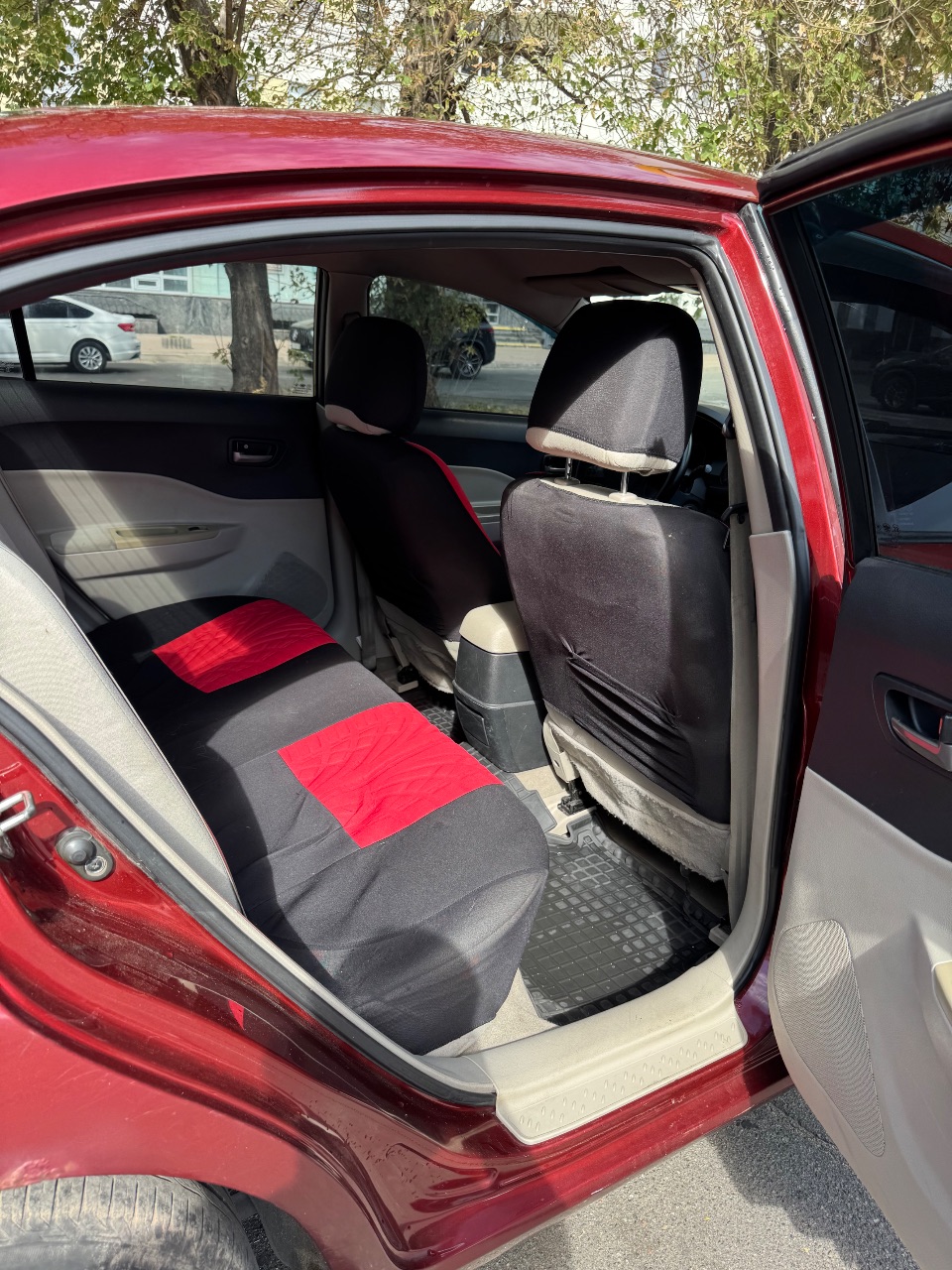 FAW Besturn B50 - фото 11