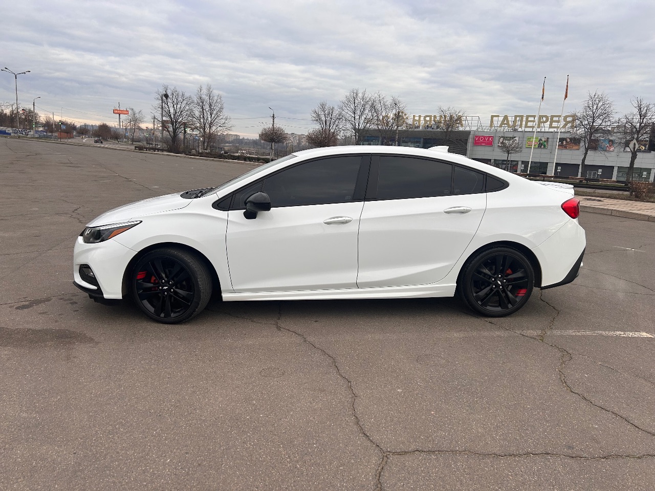 Chevrolet Cruze - фото 36