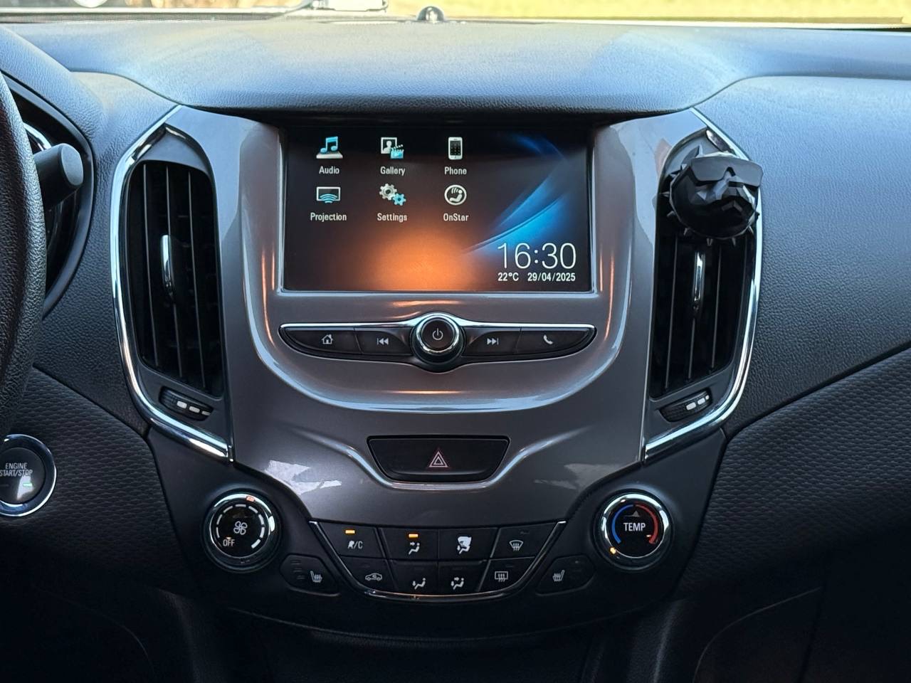 Chevrolet Cruze - фото 22