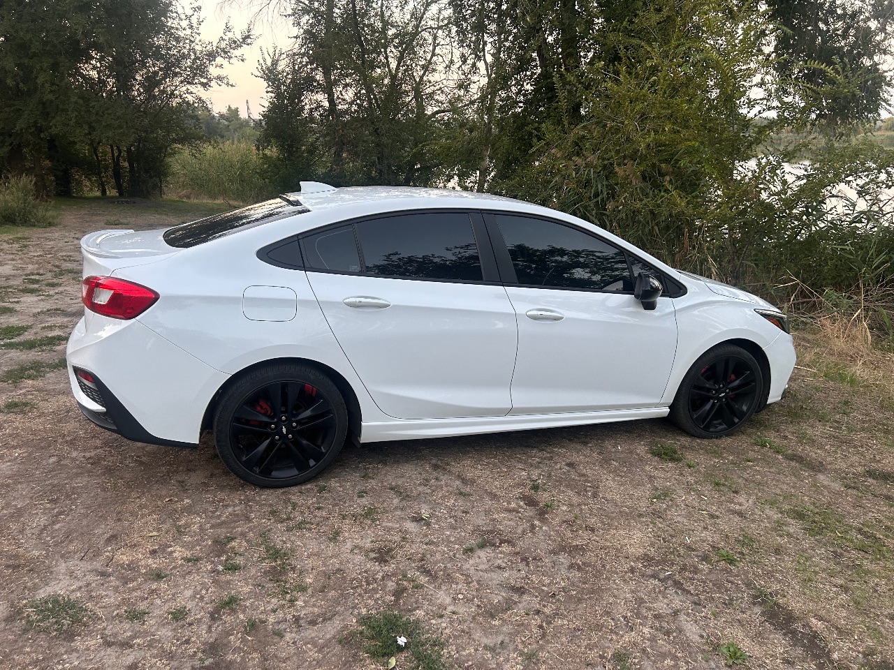 Chevrolet Cruze - фото 3