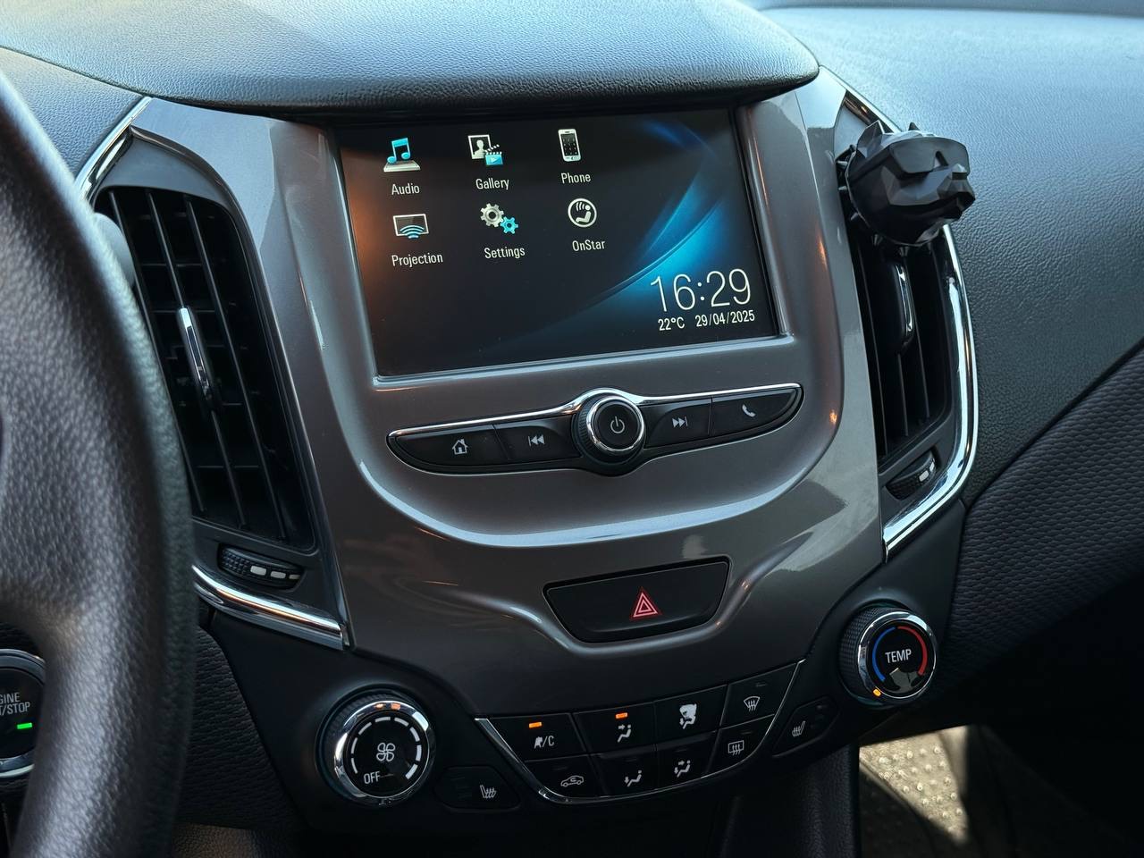 Chevrolet Cruze - фото 13