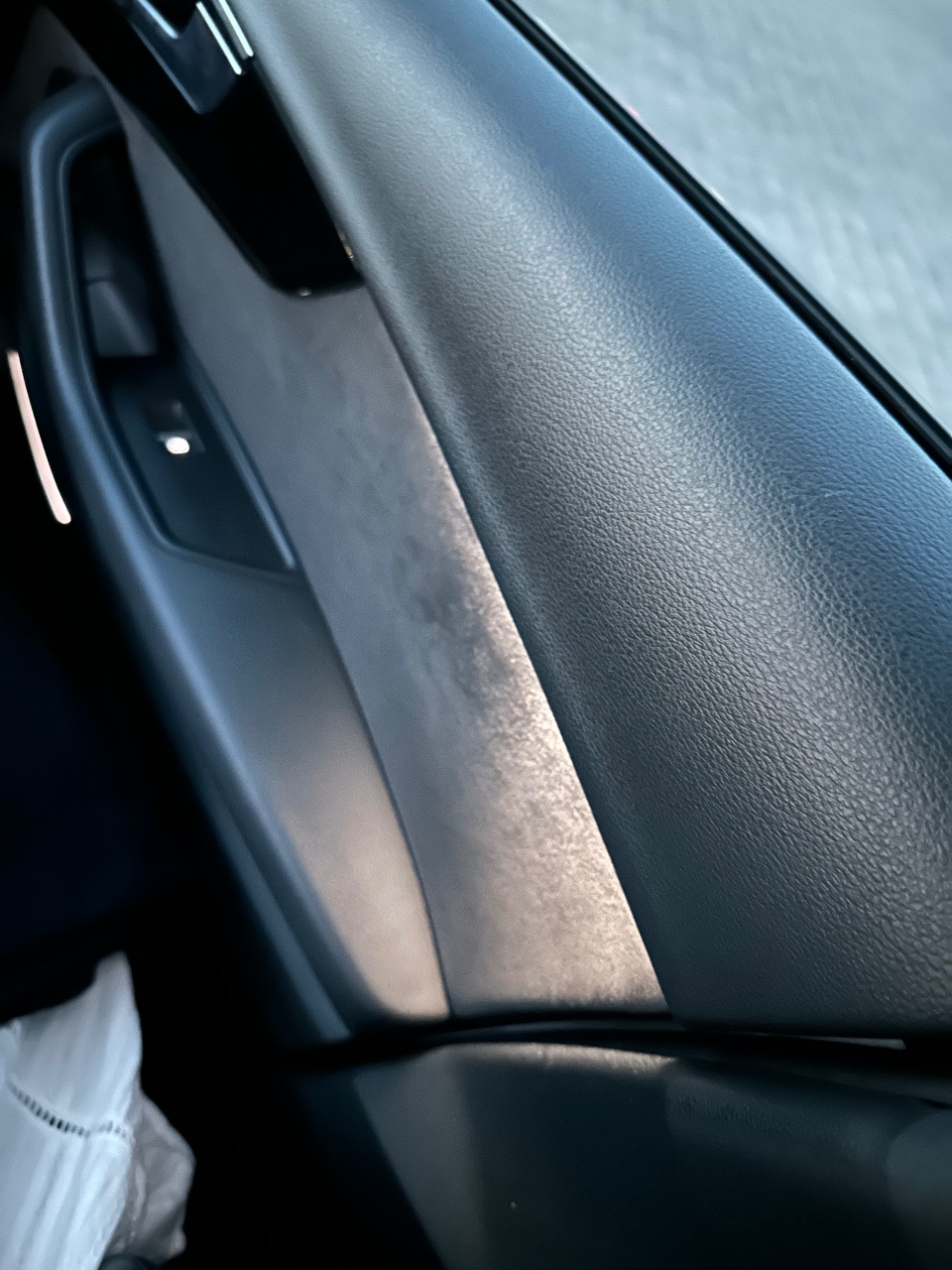 Audi A4 - фото 32