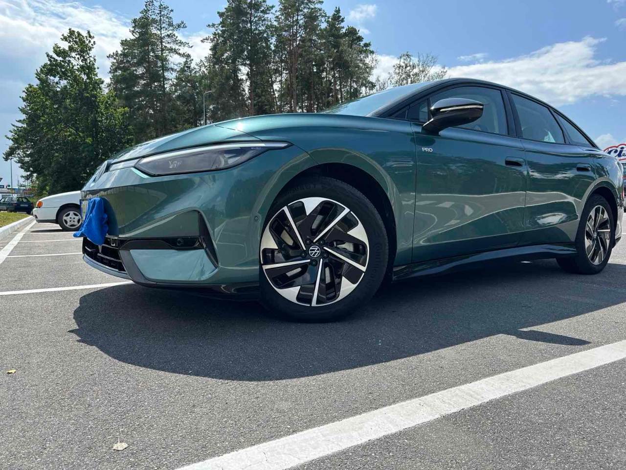 Volkswagen ID.7 - фото 1