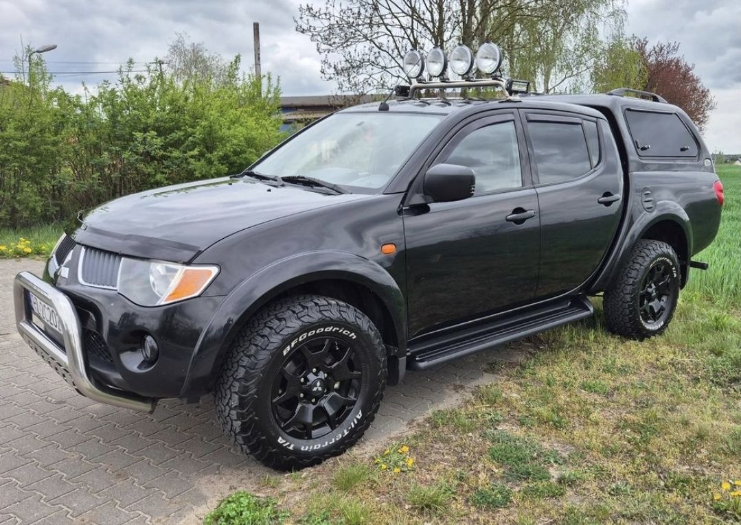 Mitsubishi L200 - фото 1