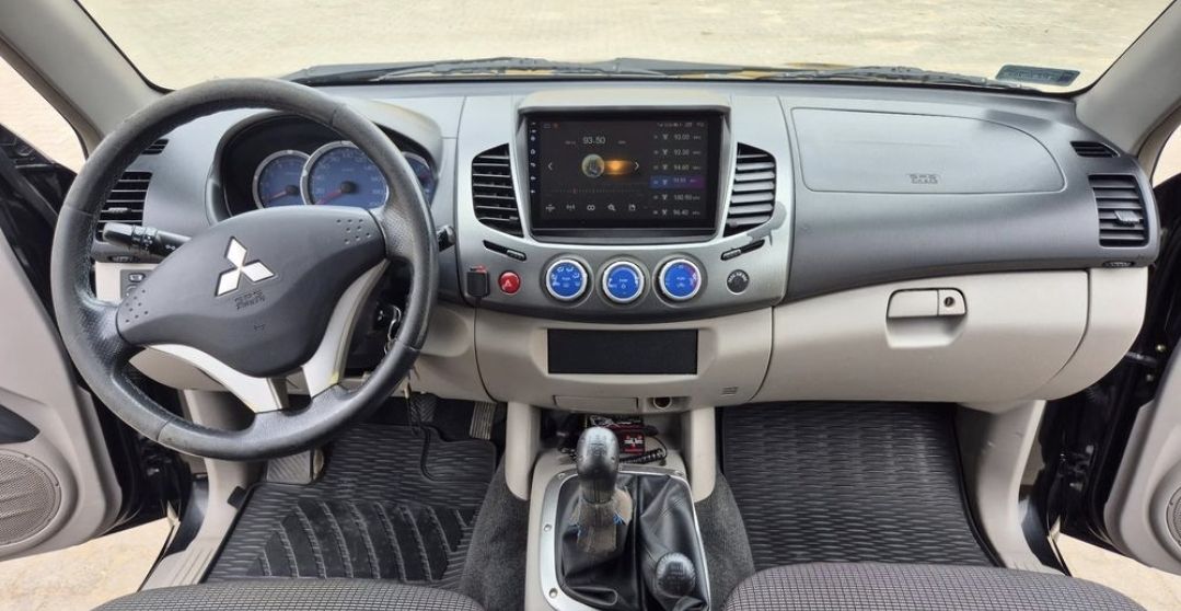 Mitsubishi L200 - фото 10