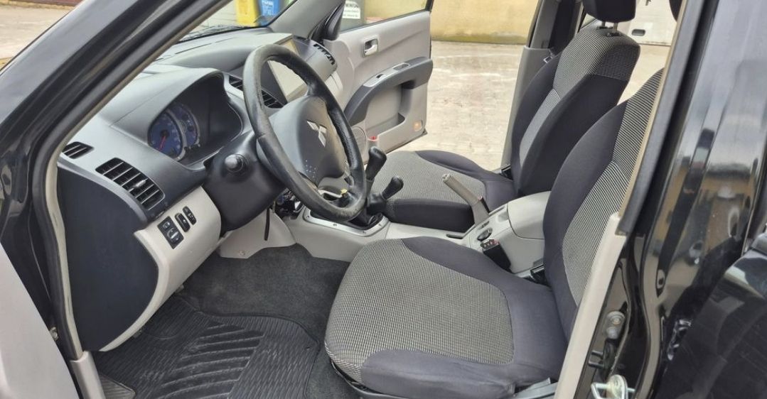 Mitsubishi L200 - фото 7