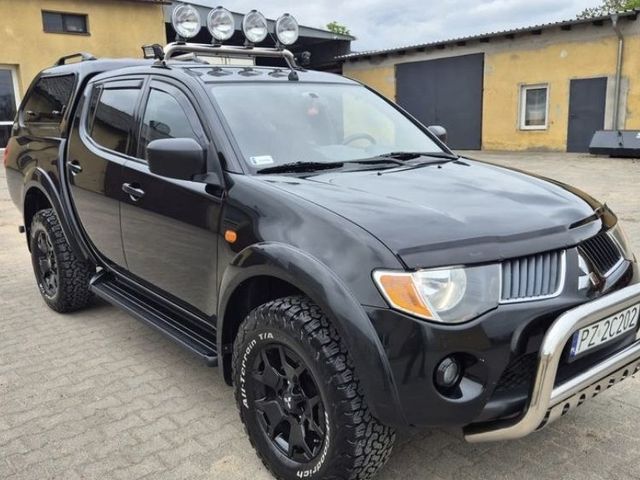 Mitsubishi L200 - зображення 5