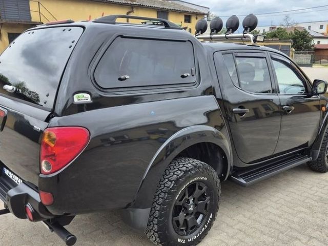 Mitsubishi L200 - зображення 4
