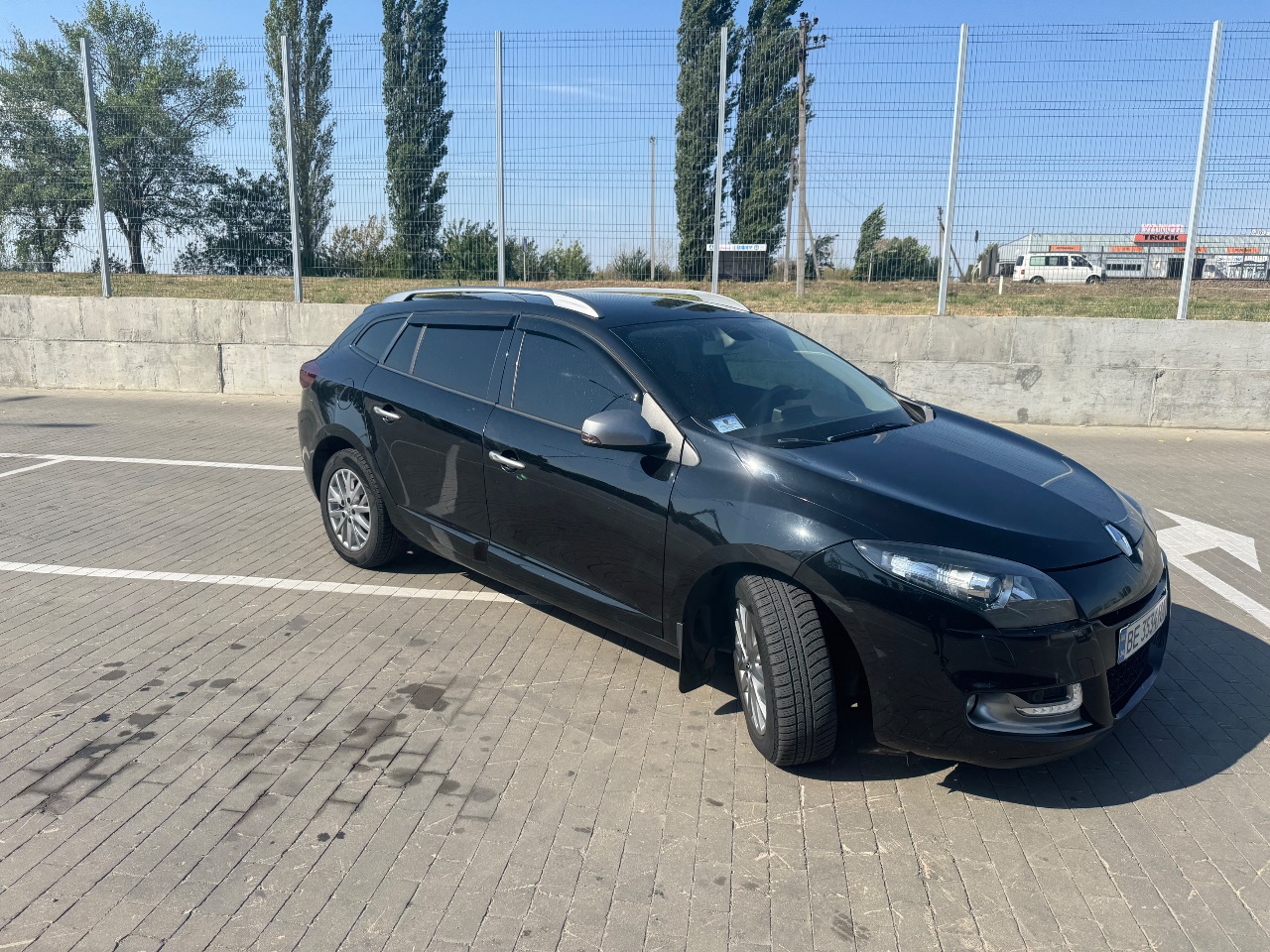 Renault Megane - фото 2