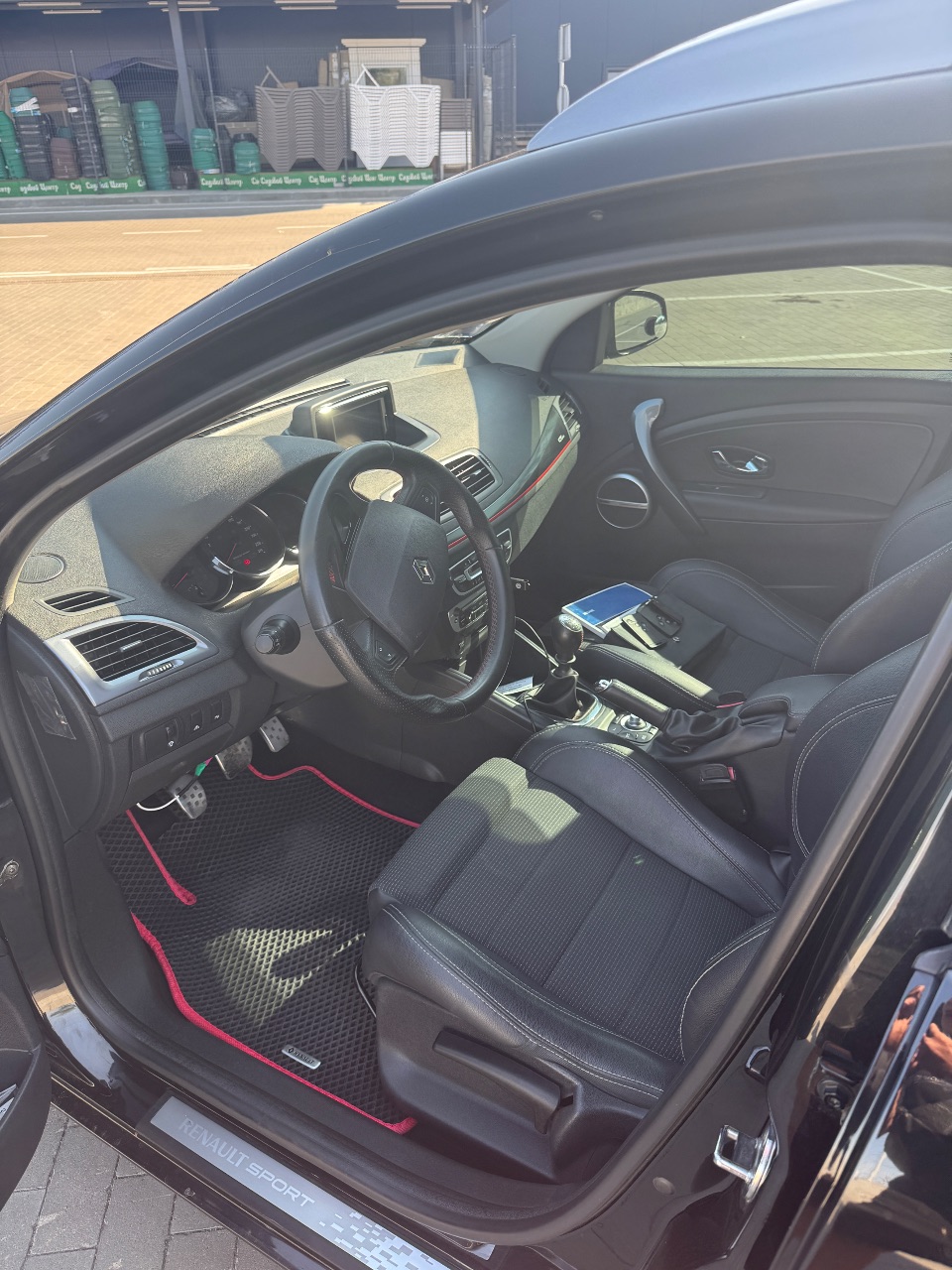 Renault Megane - фото 4