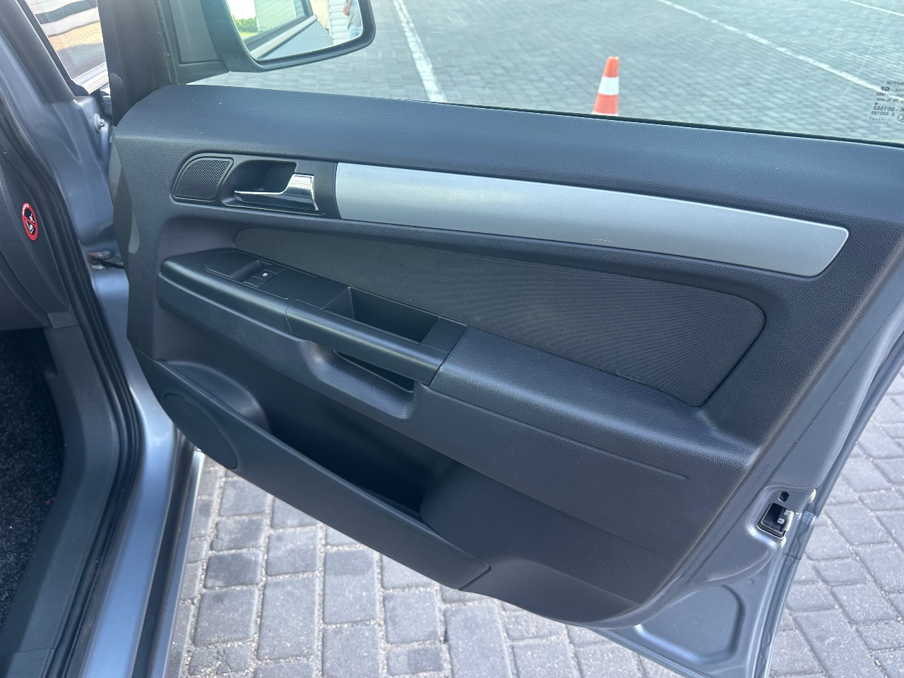 Opel Zafira - фото 8