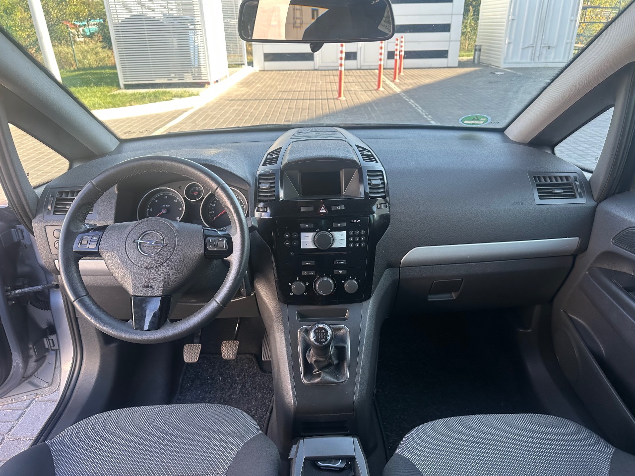 Opel Zafira - фото 10