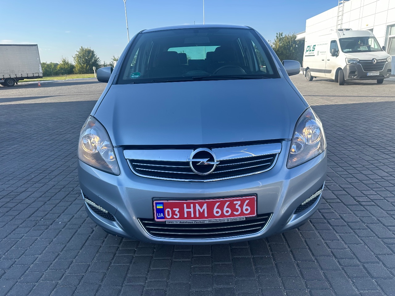 Opel Zafira - фото 2