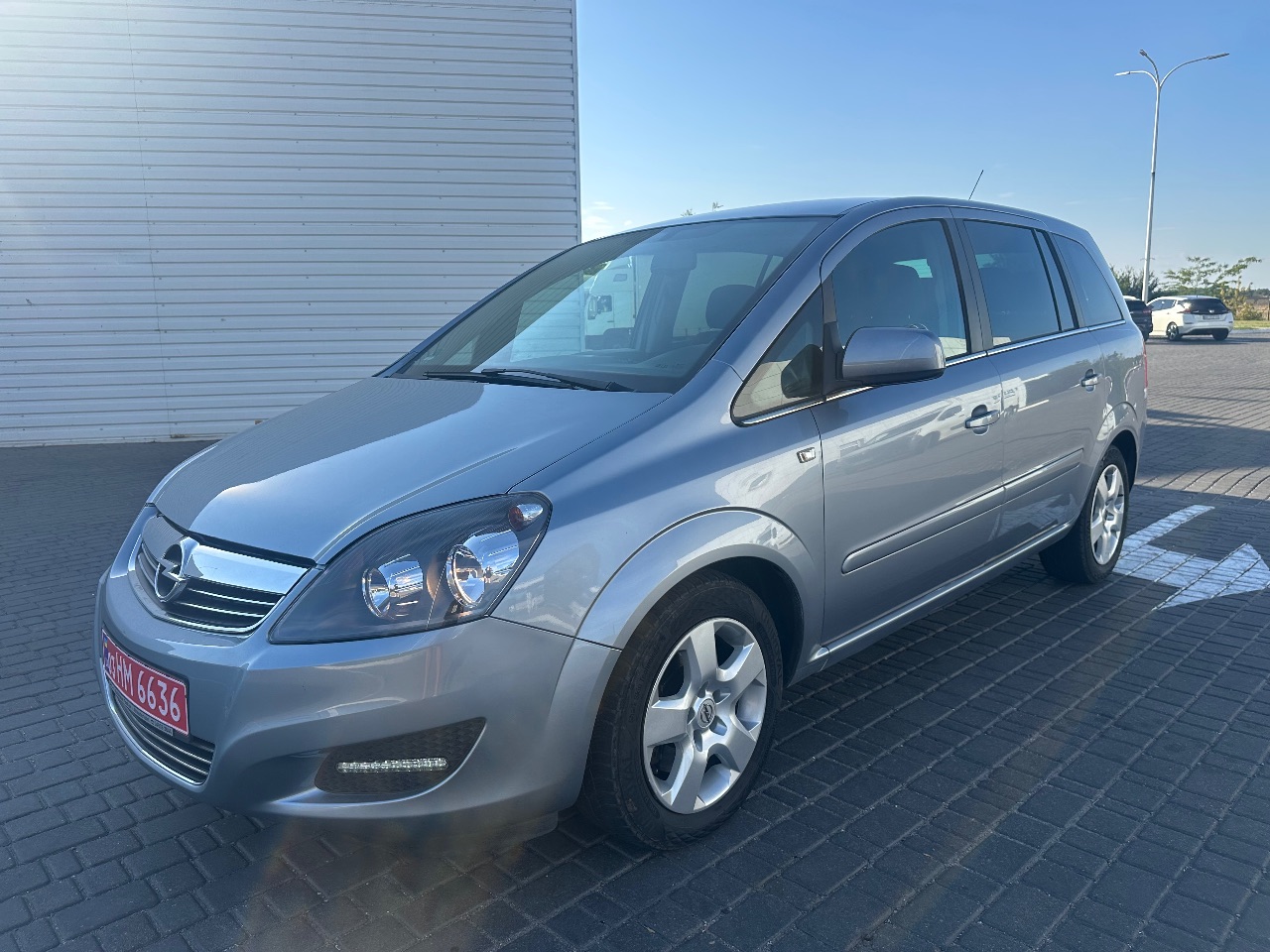 Opel Zafira - фото 3