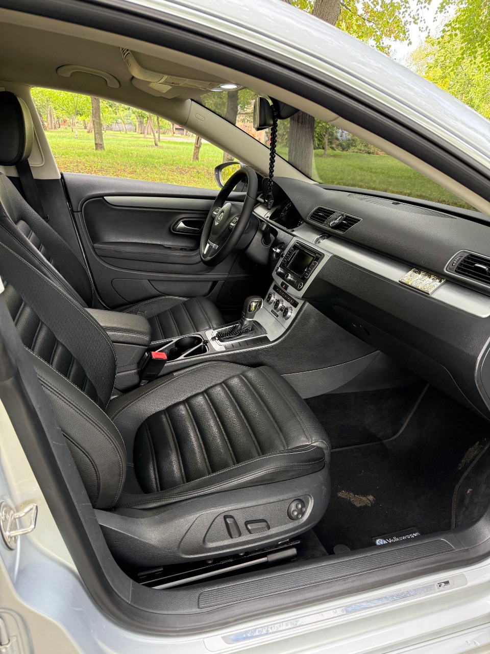 Volkswagen Passat CC - фото 17